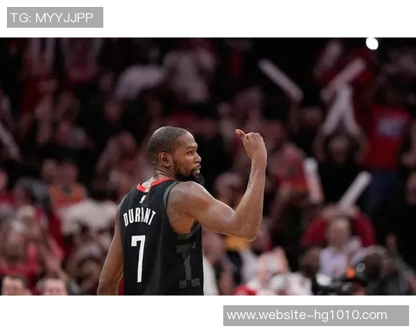 杜兰特第三节状态低迷6投仅1中全场表现不佳失误频频影响球队进攻